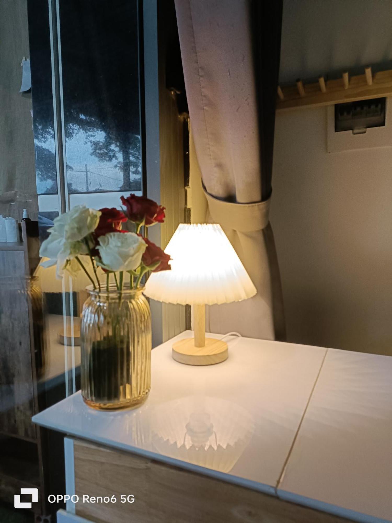 Homestay -Nha Me Khang ホーチミン市 エクステリア 写真